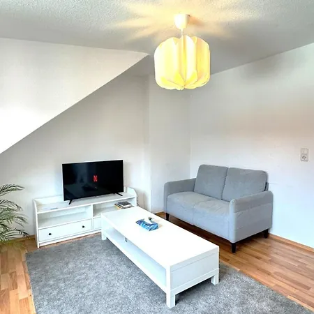 Apartment Air 6